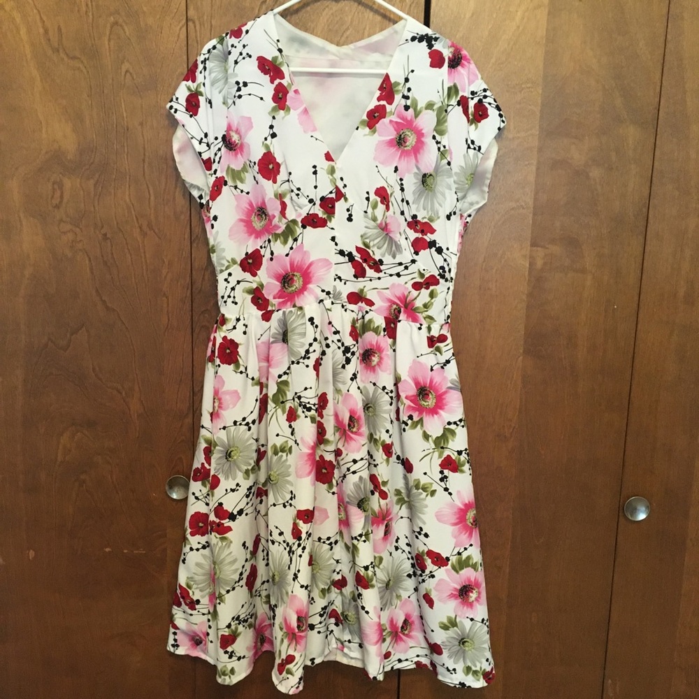 Handmade 1940s style floral silken party dress